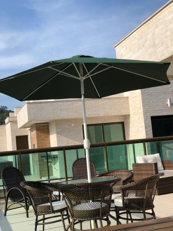 Cobertura Pé Na Areia Com Piscina Privativa - Dos Anjos